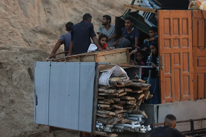 İsrail'in kara hücumları nedeniyle Gazze kentindeki Filistinlilerin mecburî göçü sürüyor 21 israilin kara hucumlari nedeniyle gazze kentindeki filistinlilerin mecbur gocu suruyor 20 n8C4vAnh