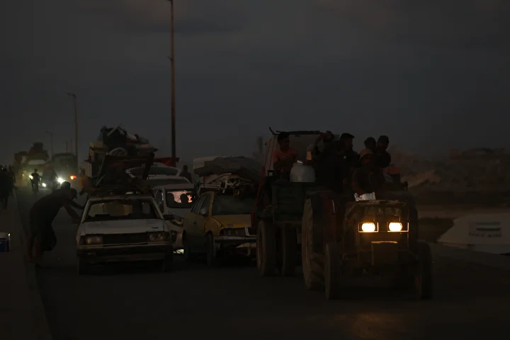 İsrail'in kara hücumları nedeniyle Gazze kentindeki Filistinlilerin mecburî göçü sürüyor 10 israilin kara hucumlari nedeniyle gazze kentindeki filistinlilerin mecbur gocu suruyor 9 qT5mffsE