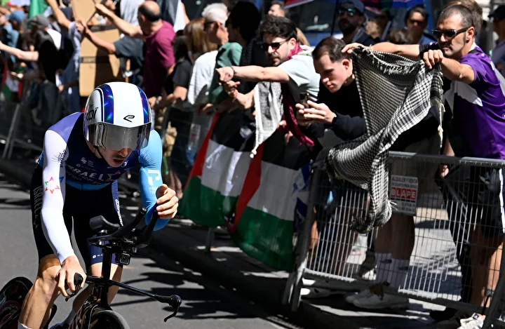 israilli bisikletcilerin ispanyadaki guc anlari la vueltada protesto edildiler 7 2YjQAbhH