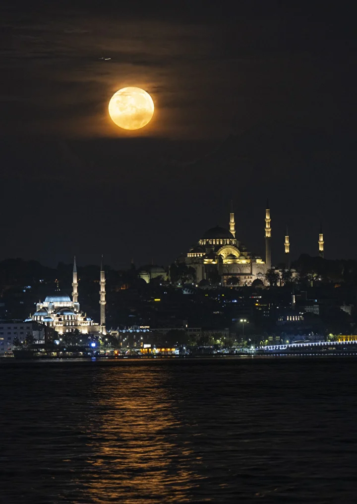 istanbulda dolunay mest etti 0 SpQVRv95