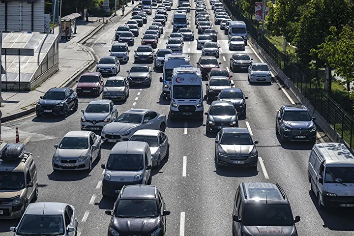 İstanbul'da yeni uygulama: Trafikte ambulans gelince müzik yahut radyo dinlerken bu anons duyulacak 4 istanbulda yeni uygulama trafikte ambulans gelince muzik yahut radyo dinlerken bu anons duyulacak 3 9HrnXV5L