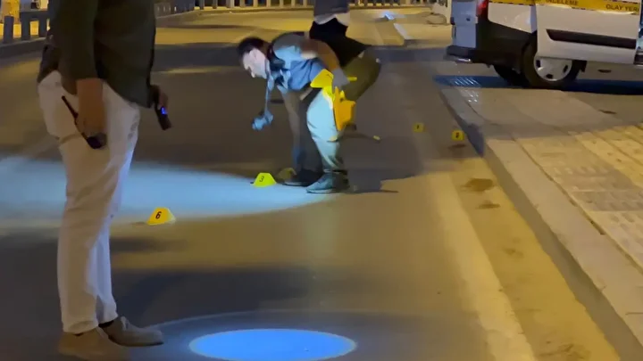 iznikte kafeye silahli akin bir kisi yaralandi 2 6LqDZffW