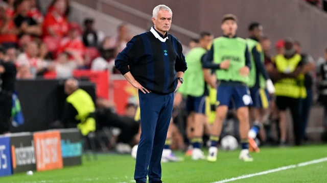 jose mourinhodan carpici aciklama benficaya hayir diyen NaHu6Ae7.webp