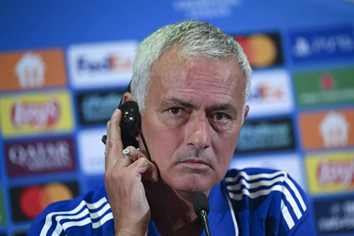 jose mourinhonun yeni grubu belirli oldu fenerbahcelileri cildirtan olay 0