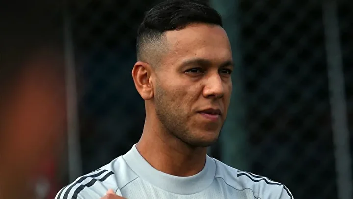 josef de souzadan olay paylasim galatasaray ve fenerbahceli yildiz tipki karede yer aldi 2