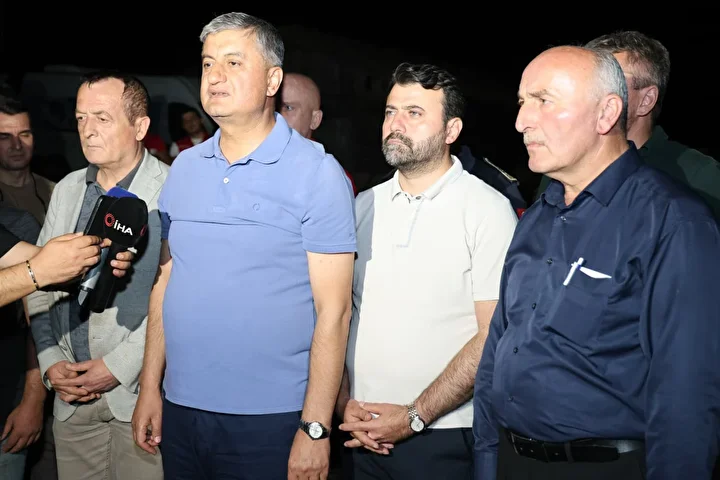 Karabük’te orman yangını 2’nci gününde: Müdahale sürüyor 4 karabukte orman yangini 2nci gununde mudahale suruyor 3 Dnri8y4L