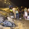 kaza yapan aractaki yaralilarin yardimina futbolcular kostu VQYgm5R8.webp