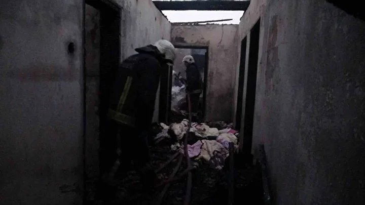 kizini alevlerin ortasindan cikardi konutu gozlerinin onunde kule dondu 3 2knC6MLJ