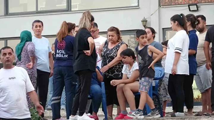 kizini alevlerin ortasindan cikardi konutu gozlerinin onunde kule dondu 8 35rgFu3D