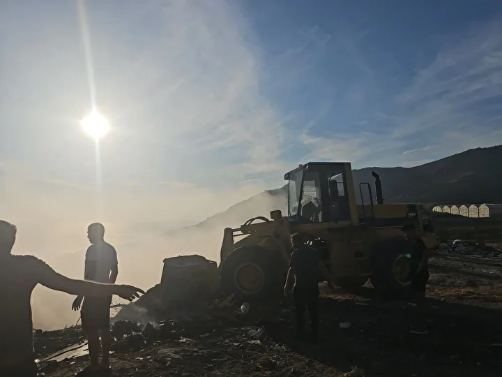 marmara adasindaki copluk yangini iki saatte sonduruldu 2 OsOwpsty