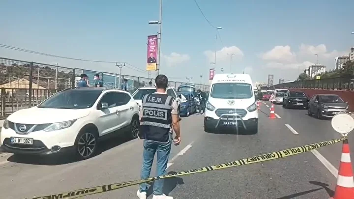 marmaray istasyonu onunde fec olay arac icinden ceset cikti 0 uZmtwkhK