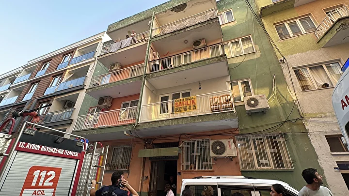 meskenden yayilan berbat koku panik yaratti nedeni bozulan et cikti 1 wCHP83XV