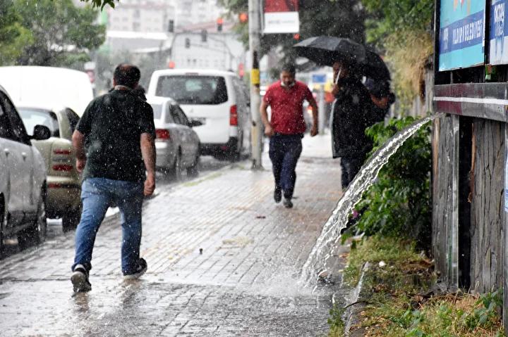 meteoroloji acikladi sicaklik dusuyor saganak geliyor 11 ile sari kodlu ihtar 3