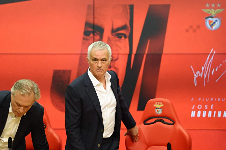 mourinho benficanin basina gelir gelmez yildiz ismin transferini istedi 1 CbOGHMdF