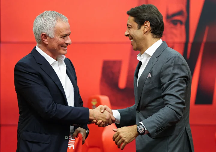 mourinho benficanin basina gelir gelmez yildiz ismin transferini istedi 5 qOjYEywy