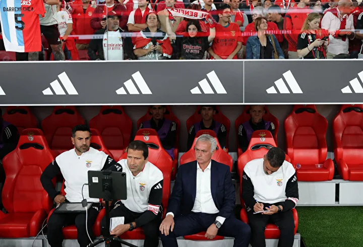 Mourinho'nun başı dertte! Şikayet ettiler 3 mourinhonun basi dertte sikayet ettiler 2 OESCA7Nk
