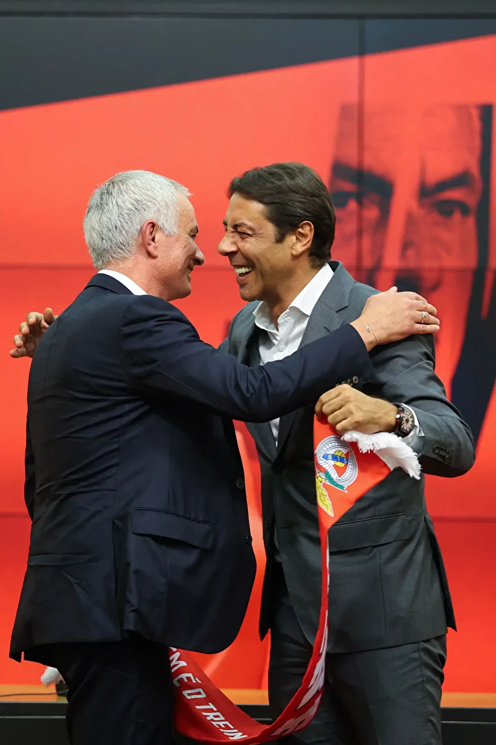 mourinhonun maasi ve tazminati resmen aciklandi farkli ayrinti 0 75SE93RE
