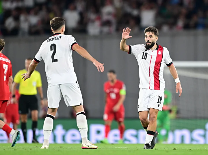 nihat kahveciden o isme ovgu dolu kelamlar performansiyla liverpool real madrid ve barcanin gundemine g5q6yv6X