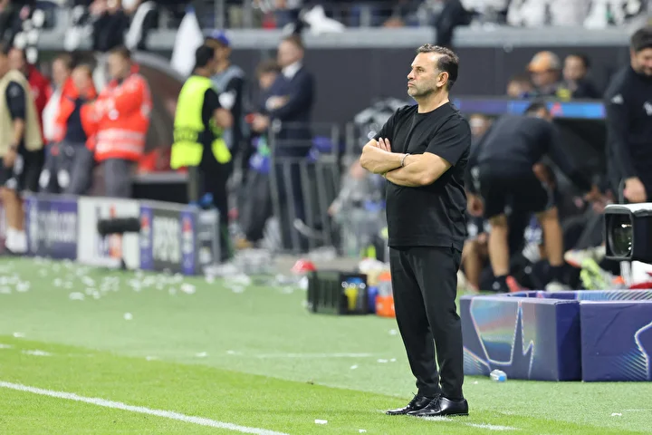 okan buruk agir frankfurt maglubiyetinin sorumlusunu acikladi 1 MBtSqGSy