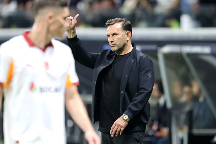 okan buruk agir frankfurt maglubiyetinin sorumlusunu acikladi 2 76fUaVbU
