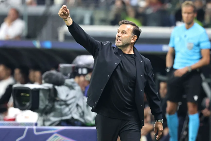 okan buruk agir frankfurt maglubiyetinin sorumlusunu acikladi 4 1Vtb8jnw