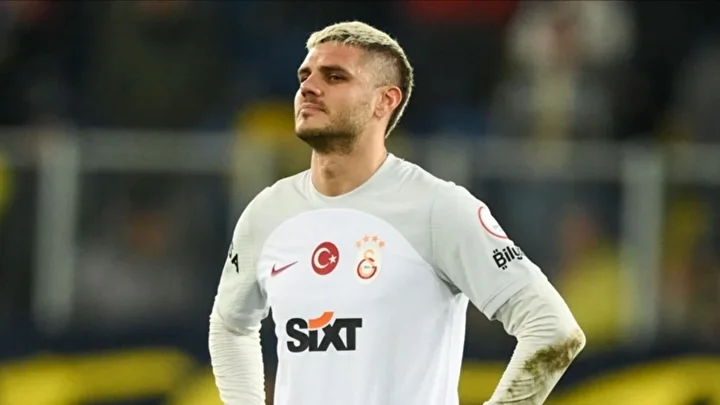 okan buruk frankfurt maci icin kararini verdi yildiz futbolcu yedek kulubesine 4 PAcbCuQu