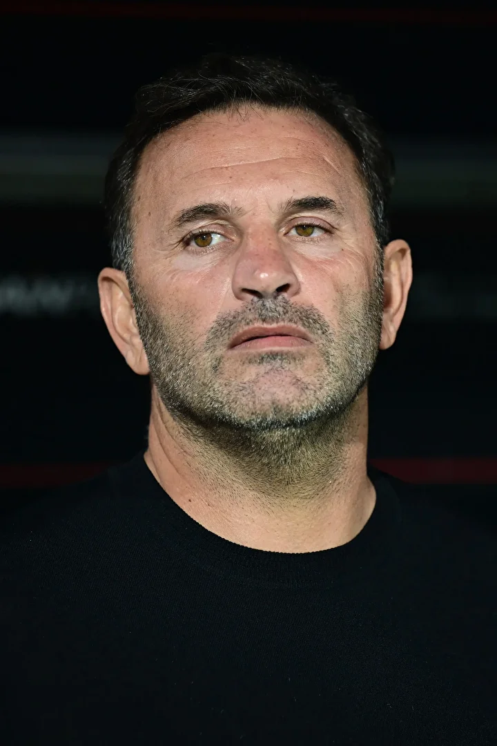 okan buruk galatasarayli yildizin bayginlik gecirdigini acikladi 2 UZgyG1u7
