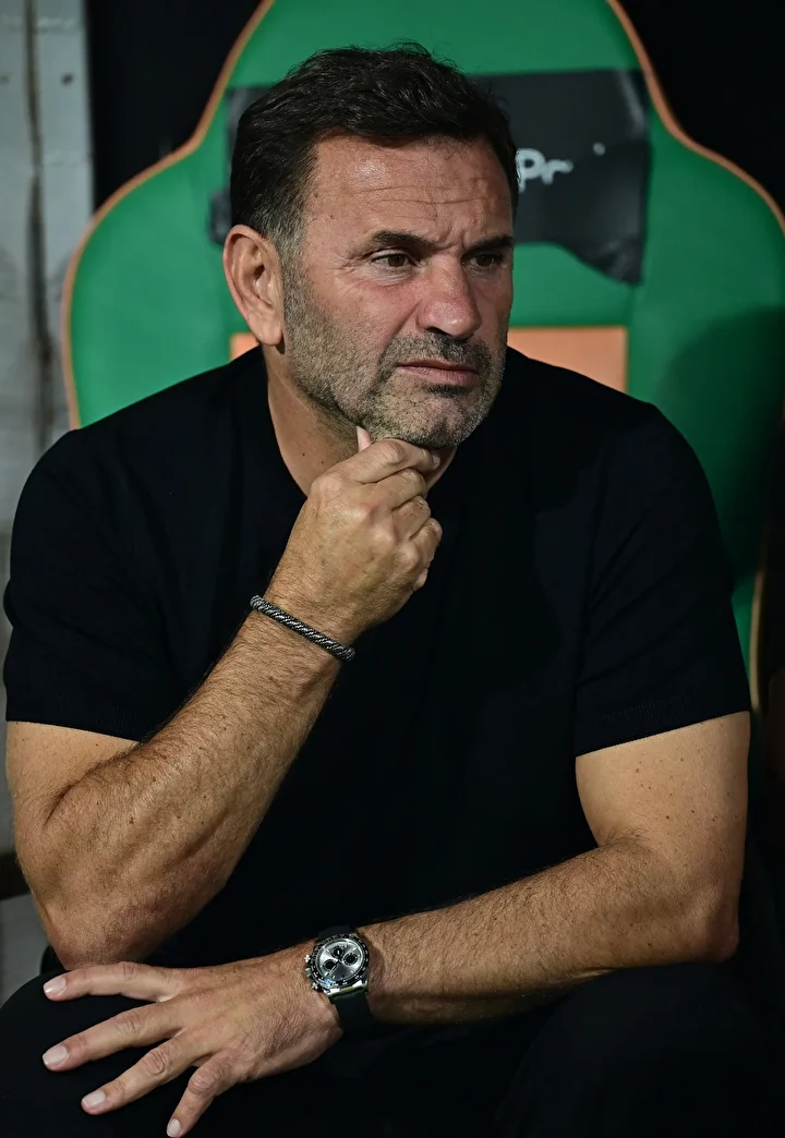 okan buruk galatasarayli yildizin bayginlik gecirdigini acikladi 5 DvYKpZLr