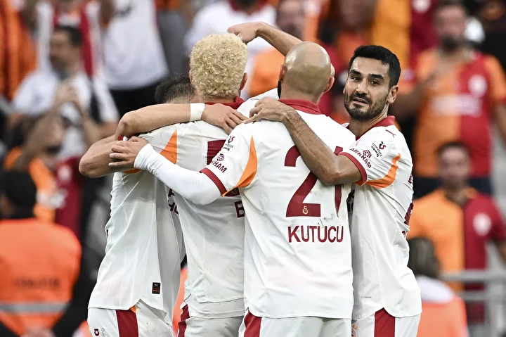 okan buruk herkesin merak ettigi soruyu yanitladi osimhen ne vakit donecek 0 VEc7hVh5
