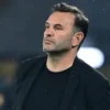 okan buruktan frankfurt maci icin surpriz karar yildiz futbolcu yedek kulubesine vCbXT4G1.webp