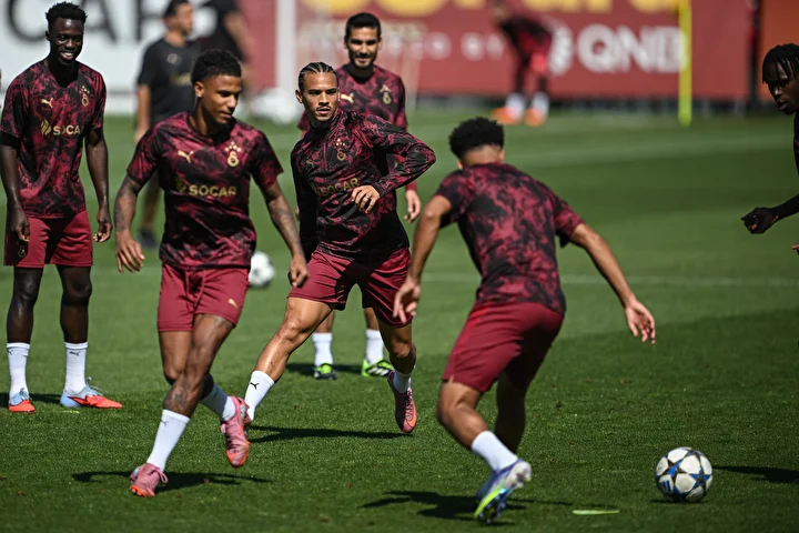 okan buruktan sasirtan hamle iste galatasarayin frankfurt maci beklenen 11i 4 tka31NJV