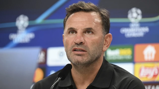 okan buruktan sasirtan hamle iste galatasarayin frankfurt maci beklenen 11i W2389Flv.webp