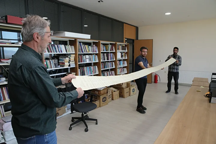 Osmanlı'dan günümüze ulaştı: Ahilik kurallarını anlatıyor! Tam 4,5 metrelik fütüvvetname tarihe ışık tutacak 3 osmanlidan gunumuze ulasti ahilik kurallarini anlatiyor tam 45 metrelik futuvvetname tarihe isik tutacak 2 8v5IYeSq