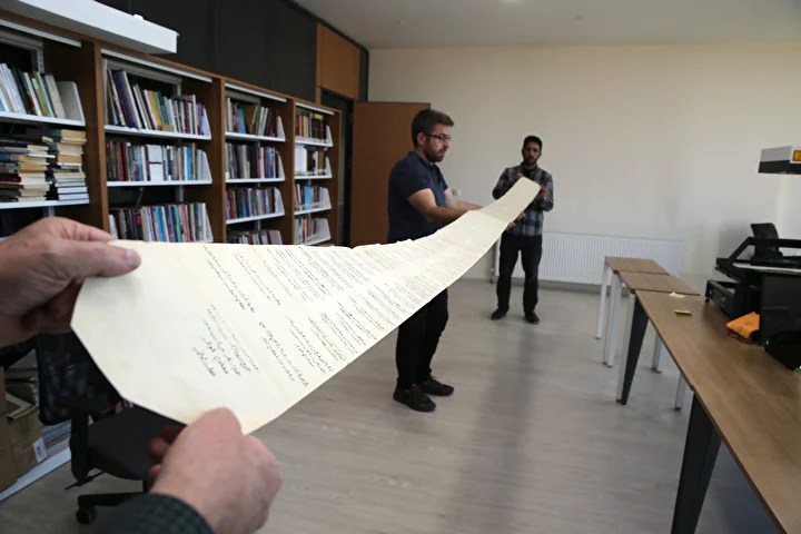 Osmanlı'dan günümüze ulaştı: Ahilik kurallarını anlatıyor! Tam 4,5 metrelik fütüvvetname tarihe ışık tutacak 5 osmanlidan gunumuze ulasti ahilik kurallarini anlatiyor tam 45 metrelik futuvvetname tarihe isik tutacak 4 rBAuEscr