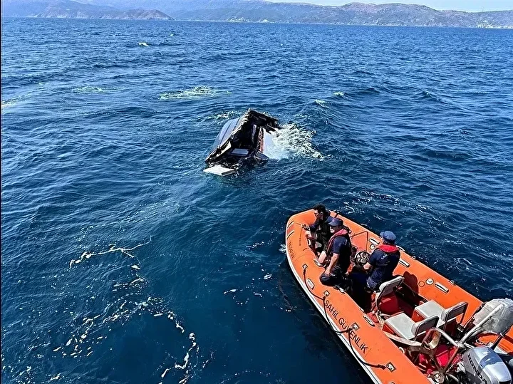 Otopsisi yapılan Halit Yukay'ın cenazesi ailesine teslim edildi 2 otopsisi yapilan halit yukayin cenazesi ailesine teslim edildi 1