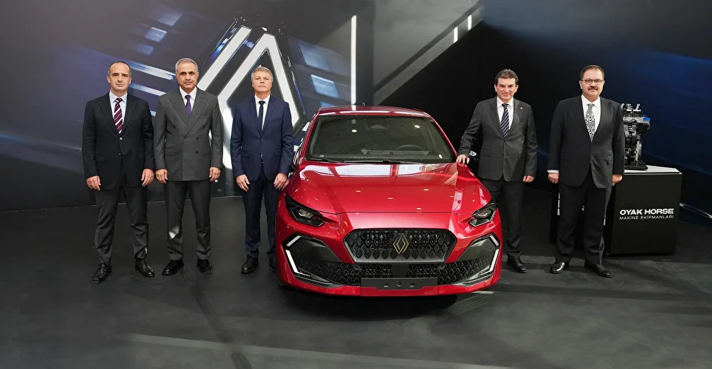 oyak genel muduru murat yalcintas renaultnun bursa ussunde uretim sinirini inceledi 0 BkdF5jHN