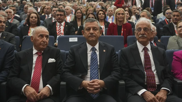 ozgur ozel tek aday chpnin 22 fevkal de kurultayi basladi nLVDShRA.webp