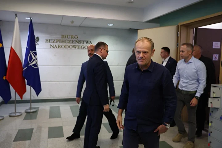 Polonya Başbakanı Tusk: 'Rusya’ya ilişkin İHA’lar gece boyunca hava alanımızı 19 defa ihlal etti' 4 polonya basbakani tusk rusyaya iliskin ihalar gece boyunca hava alanimizi 19 defa ihlal etti CQ4CvEZ9