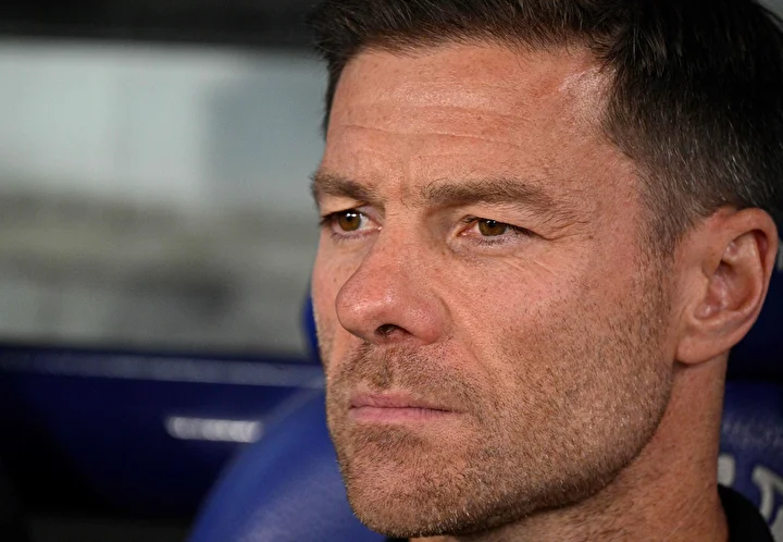 real madridde kriz soyunma odasinda xabi alonsoya sikayet ettiler 0 bO59UrQw