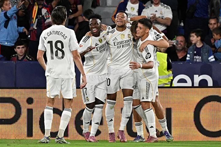 real madridde kriz soyunma odasinda xabi alonsoya sikayet ettiler 2 QrVqPNGl