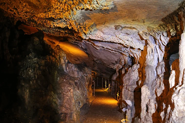 Rekor kırıyor: Yeraltı tabiat mükemmeline turistler akın etti 6 rekor kiriyor yeralti tabiat mukemmeline turistler akin etti 5