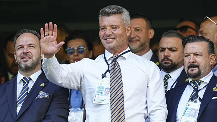 Sadettin Saran’dan Fenerbahçe ihtilali: Şampiyonluğu getirecek 3 flaş atak için harekete geçti! 4 sadettin sarandan fenerbahce ihtilali sampiyonlugu getirecek 3 flas atak icin harekete gecti 3 vwGnzIps