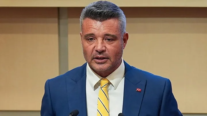 Sadettin Saran’dan Fenerbahçe ihtilali: Şampiyonluğu getirecek 3 flaş atak için harekete geçti! 7 sadettin sarandan fenerbahce ihtilali sampiyonlugu getirecek 3 flas atak icin harekete gecti 6 qslYJt2T