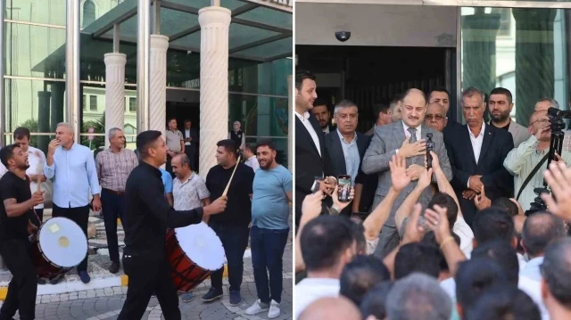 sanliurfa buyuksehir belediyesinde calisanlar icin 10 yil sonra alinan karar coskuyla karsilandi davulla zurnayla GfJxRABA.webp