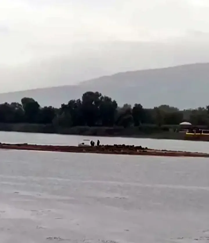 sapancada gizemli tas yapi tekrar ortaya cikti kazma kurekle bolgeye gidenler merak uyandirdi 3 3piZwE9V