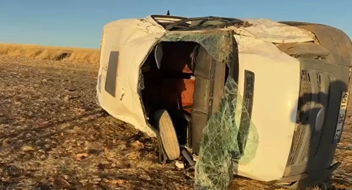 Şarampole devrilen servis minibüsünde yaralanan liseli İlaynur kurtarılamadı 5 sarampole devrilen servis minibusunde yaralanan liseli ilaynur kurtarilamadi 4 BgFQVyBu