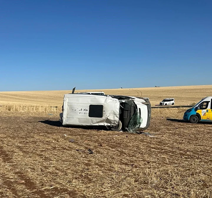 Şarampole devrilen servis minibüsünde yaralanan liseli İlaynur kurtarılamadı 6 sarampole devrilen servis minibusunde yaralanan liseli ilaynur kurtarilamadi 5 IWVl1Ymb
