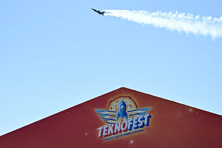 Şenlik alanı hıncahınç doldu: TEKNOFEST İstanbul'a ziyaretçi akını 2 senlik alani hincahinc doldu teknofest istanbula ziyaretci akini 1 S1MC3cSU