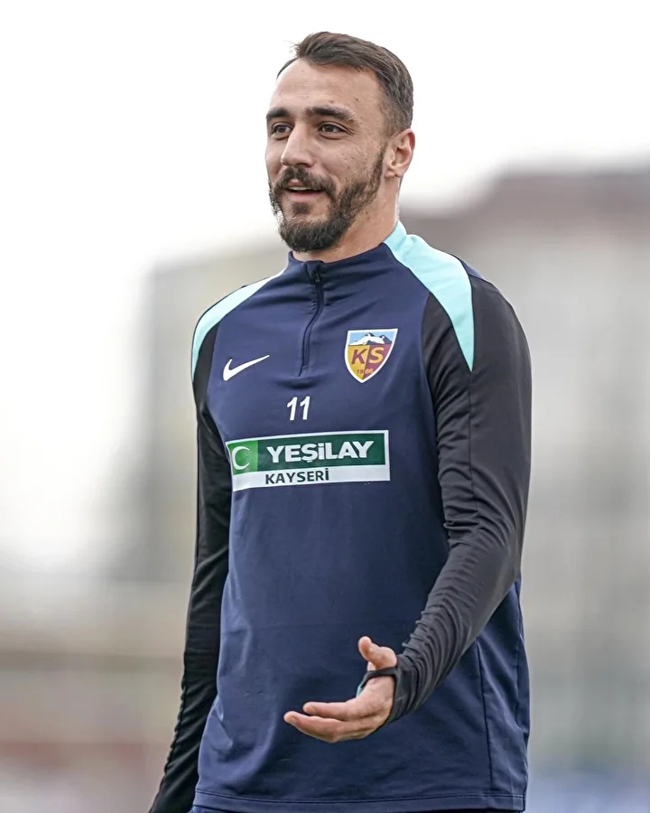 sergen yalcinin gokhan sazdagi gafi tekrar gundem oldu 4 JIyM6LkJ