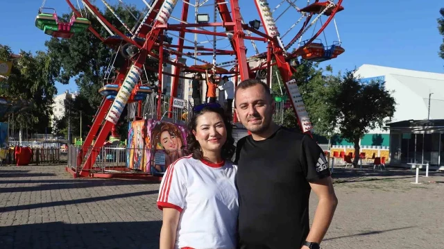 Sivas’ta çocuk sahibi olmayan çift evlilik yıl dönümlerini yetimleri eğlendirerek kutladı sivasta cocuk sahibi olmayan cift evlilik yil donumlerini yetimleri eglendirerek kutladi AQUdjFKn.webp